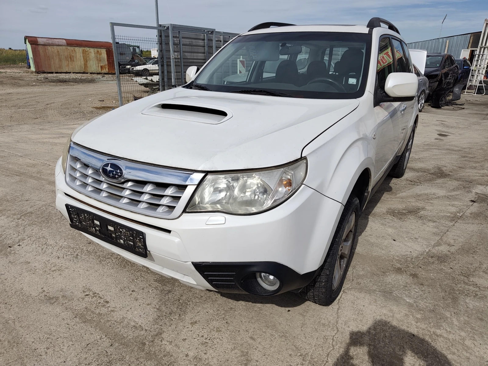 Subaru Forester 2.0D, снимка 2 - Автомобили и джипове - 56288562