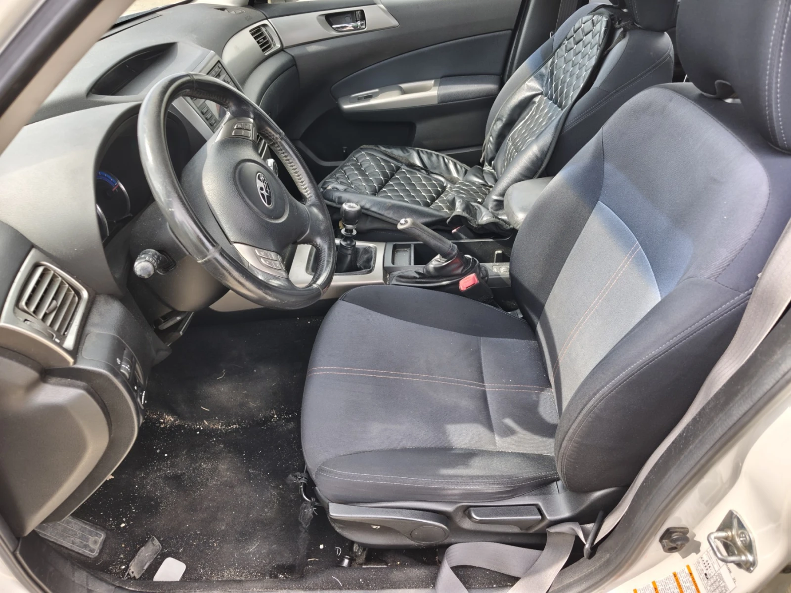 Subaru Forester 2.0D, снимка 6 - Автомобили и джипове - 56288562