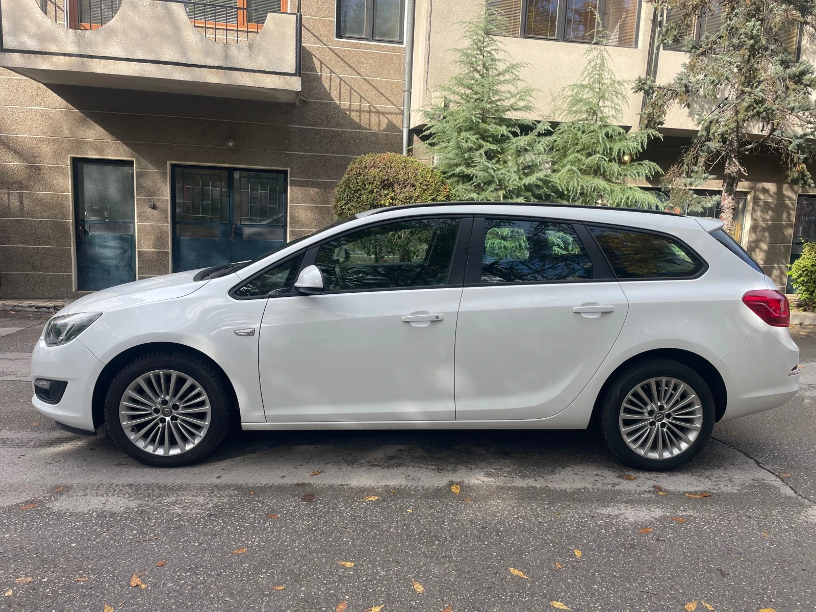 Opel Astra 1.4 ������-��� 140�� | Mobile.bg � ����������� 3