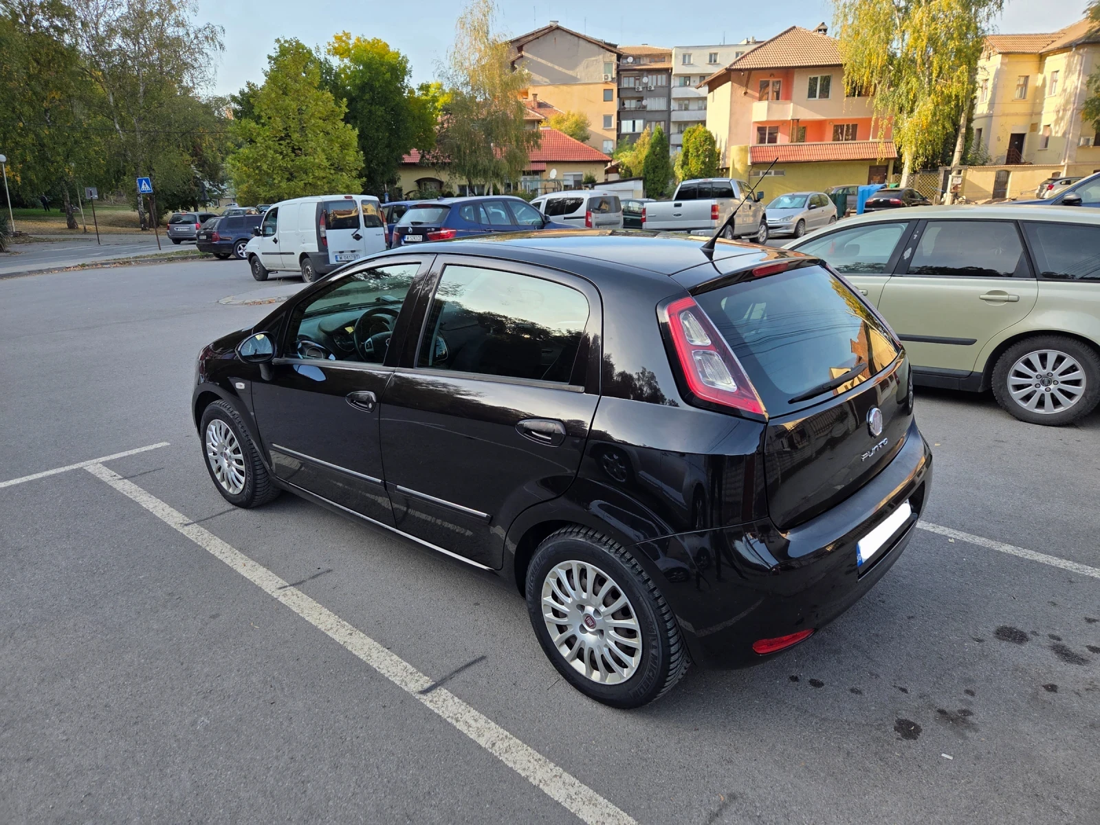 Fiat Punto 1.2i 70Hp Start/Stop Euro5 Comfort line, снимка 2 - Автомобили и джипове - 56677246