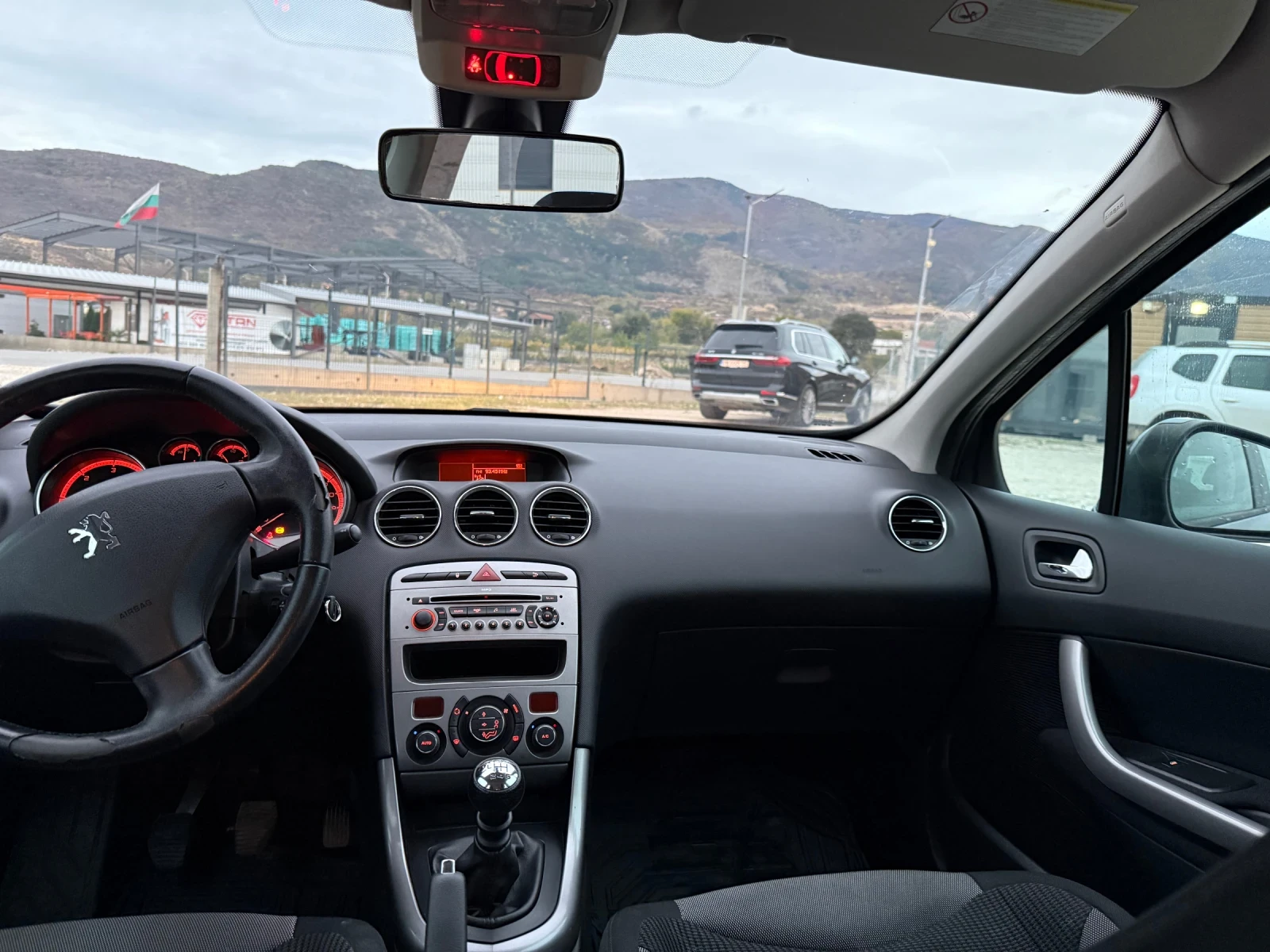Peugeot 308, снимка 7 - Автомобили и джипове - 56728558