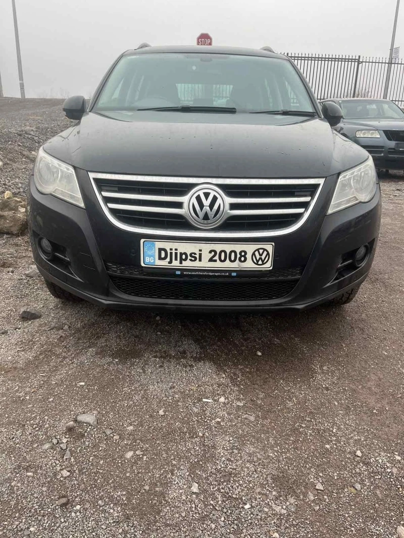 VW Tiguan 2,0 170 коня На Части, снимка 1 - Автомобили и джипове - 43391395