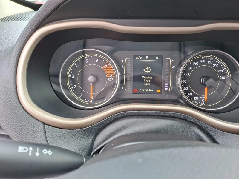 Jeep Cherokee LIMITEDV6 VVT 3.2, снимка 13 - Автомобили и джипове - 50474142