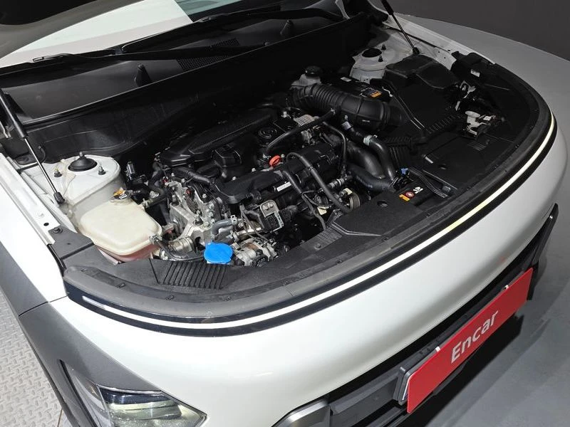 Hyundai Kona Gasoline 1.6 Turbo 2WD| 177к.с.| ВКЛ.ТЕХНОТЕСТ, снимка 6 - Автомобили и джипове - 55441123