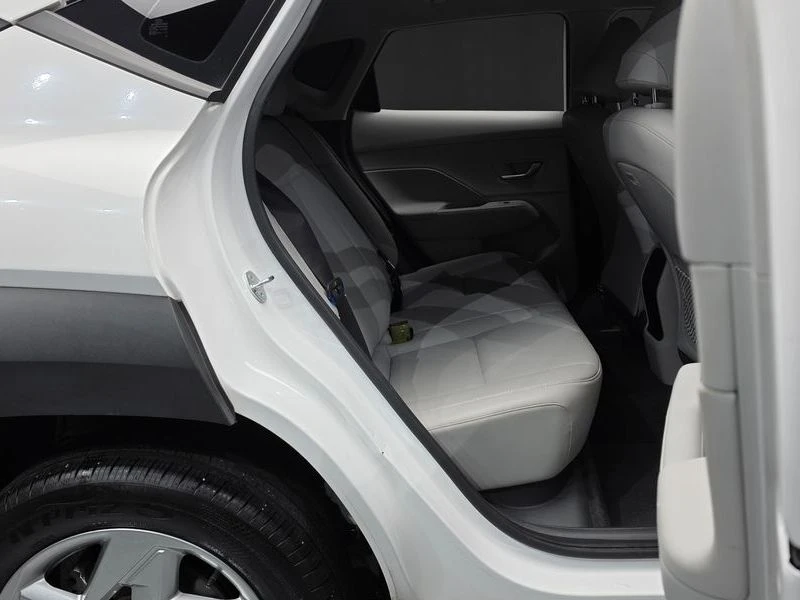 Hyundai Kona Gasoline 1.6 Turbo 2WD| 177к.с.| ВКЛ.ТЕХНОТЕСТ, снимка 11 - Автомобили и джипове - 55441123