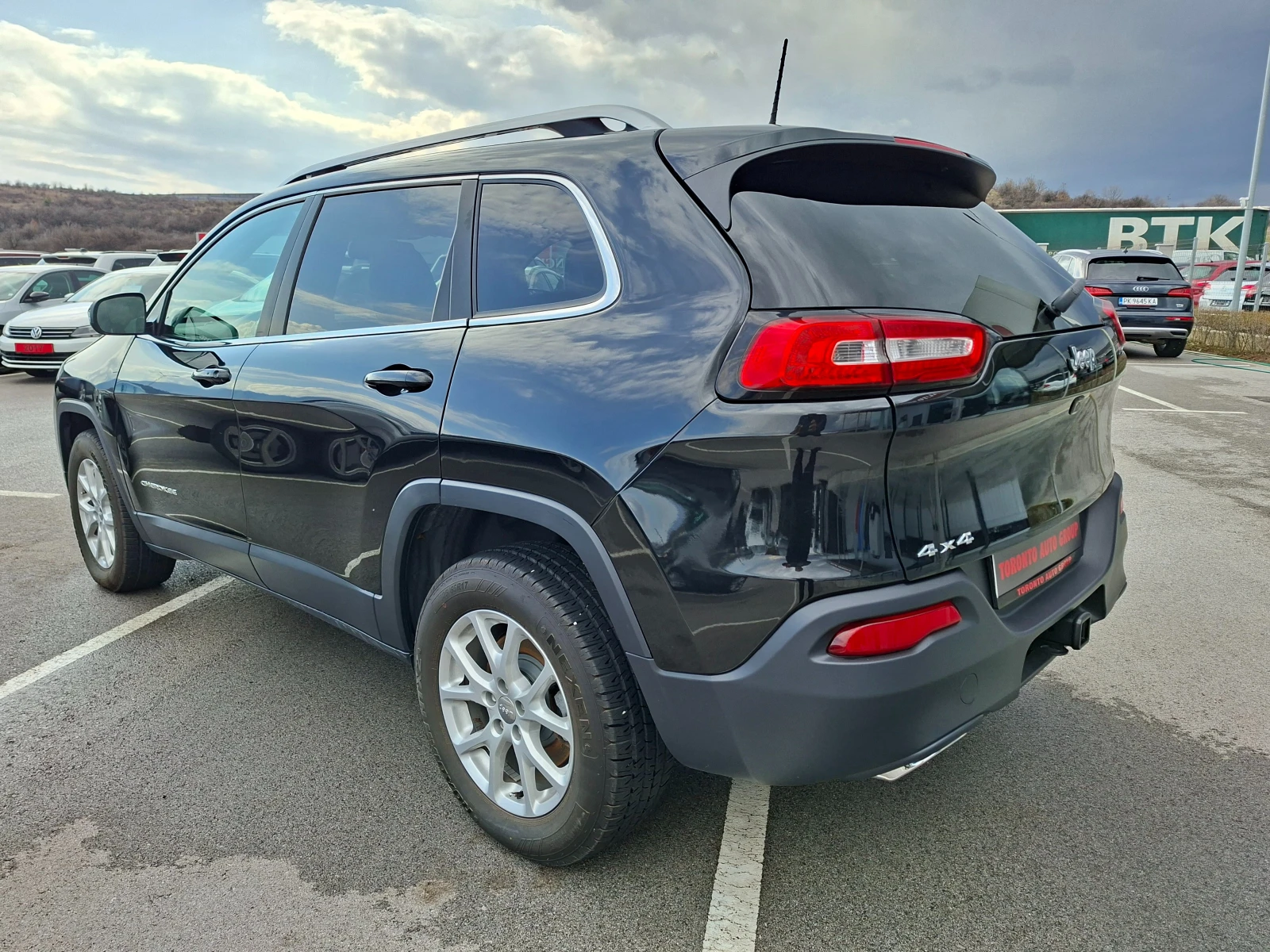Jeep Cherokee LIMITED 3.2 v6 274hp , снимка 4 - Автомобили и джипове - 50474142