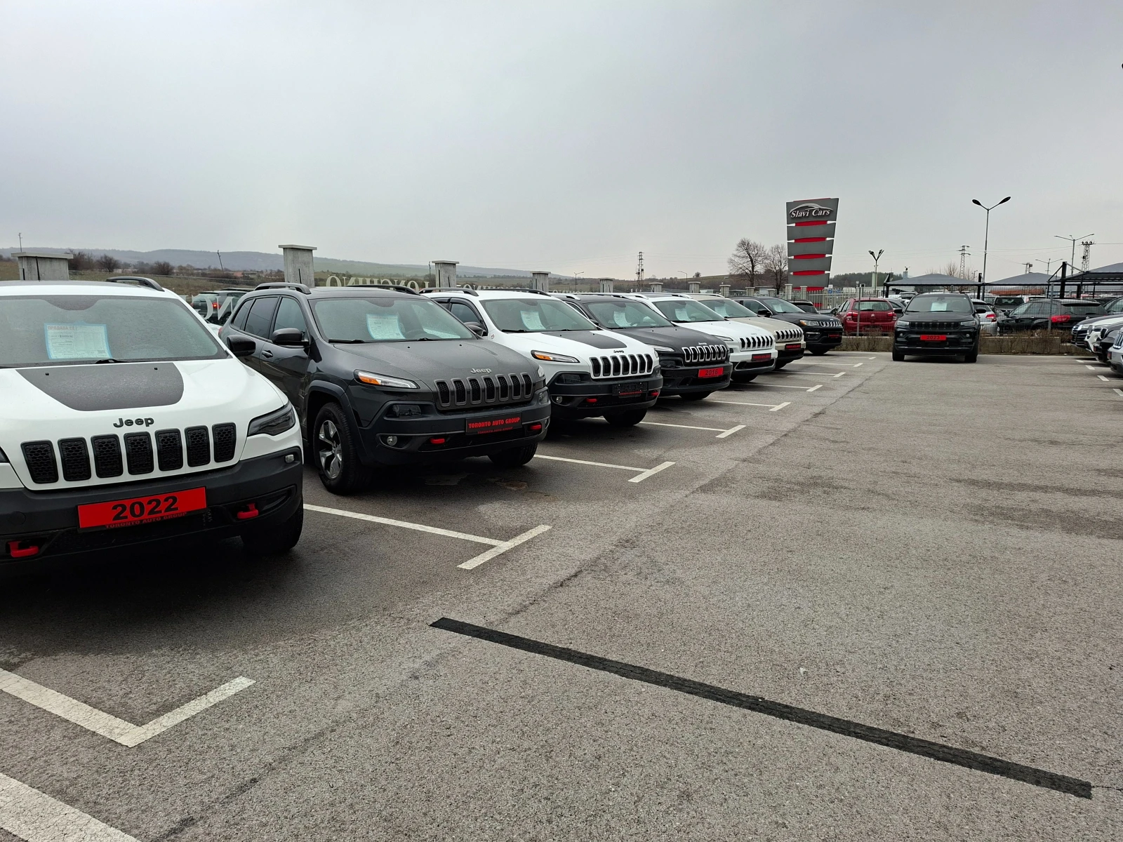 Jeep Cherokee LIMITED 3.2 v6 274hp , снимка 17 - Автомобили и джипове - 50474142