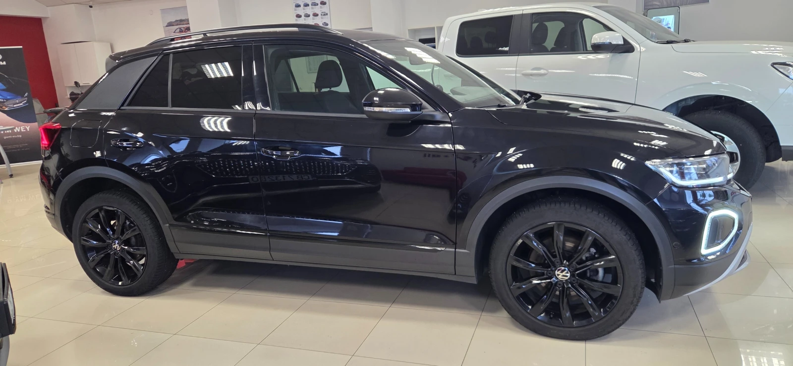 VW T-Roc Face ; Black Edition 2.0 TDI ; DSG ; IQ MATRIX - изображение 4