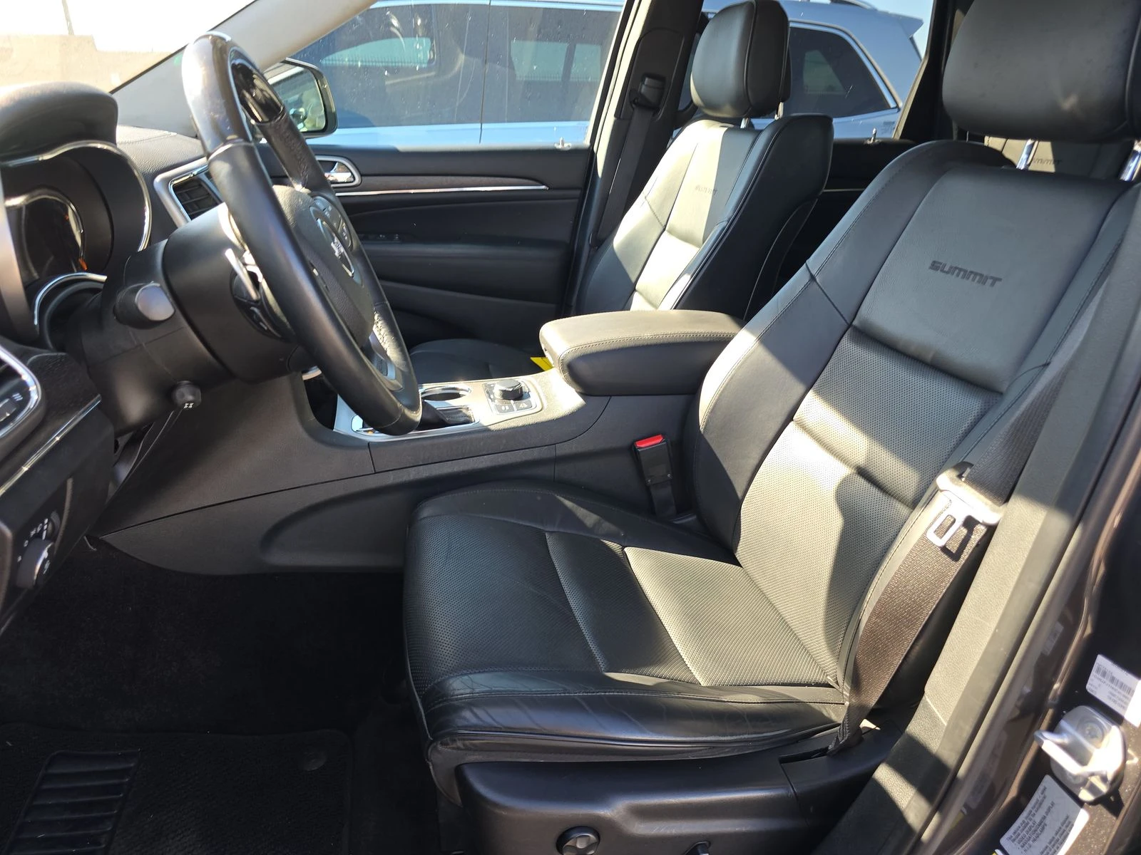 Jeep Grand cherokee Summit - изображение 8