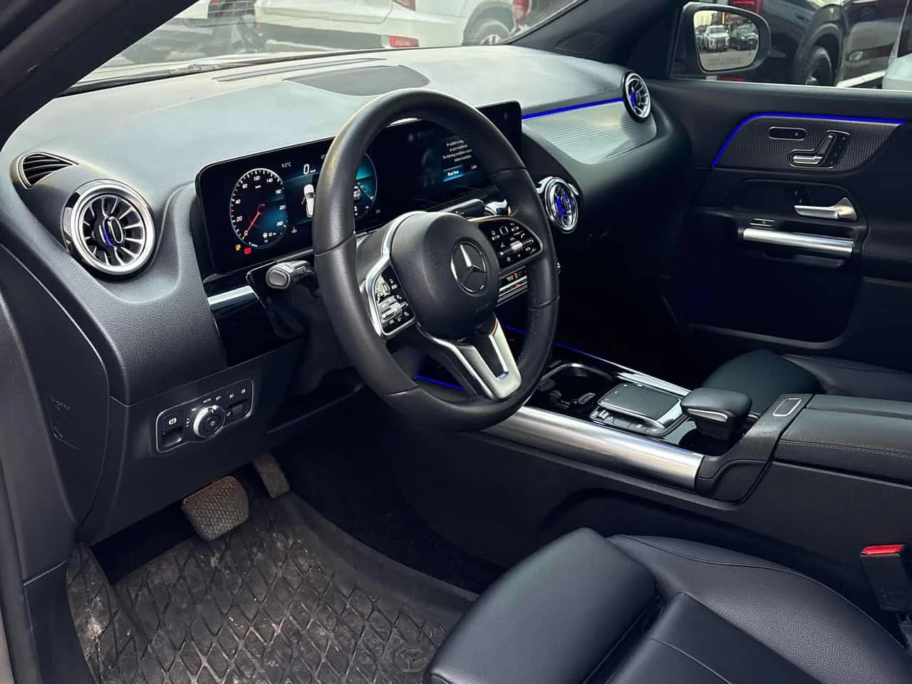 Mercedes-Benz GLA 250 4MATIC* DISTRONIC* AMBIENTNO* PANO*  | Mobile.bg � ����������� 5