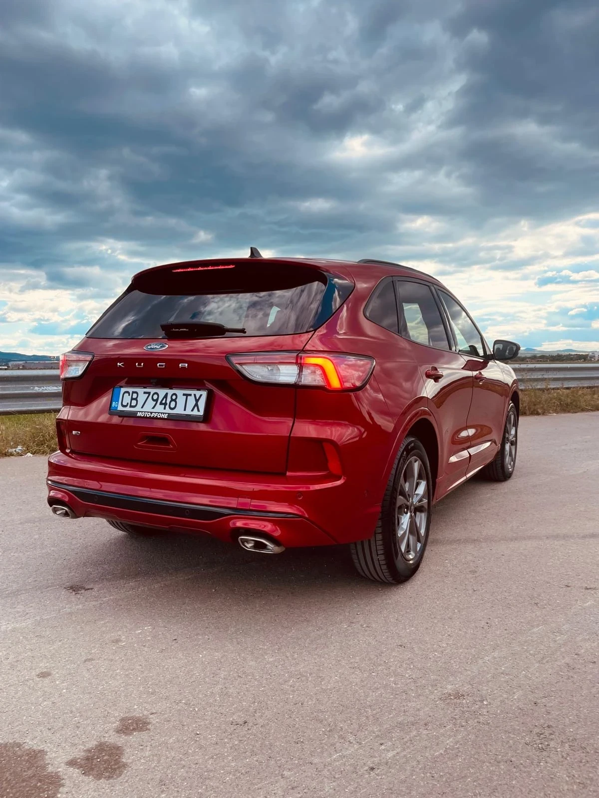 Ford Kuga ST-LINE X 190PS AWD, снимка 3 - Автомобили и джипове - 54919382