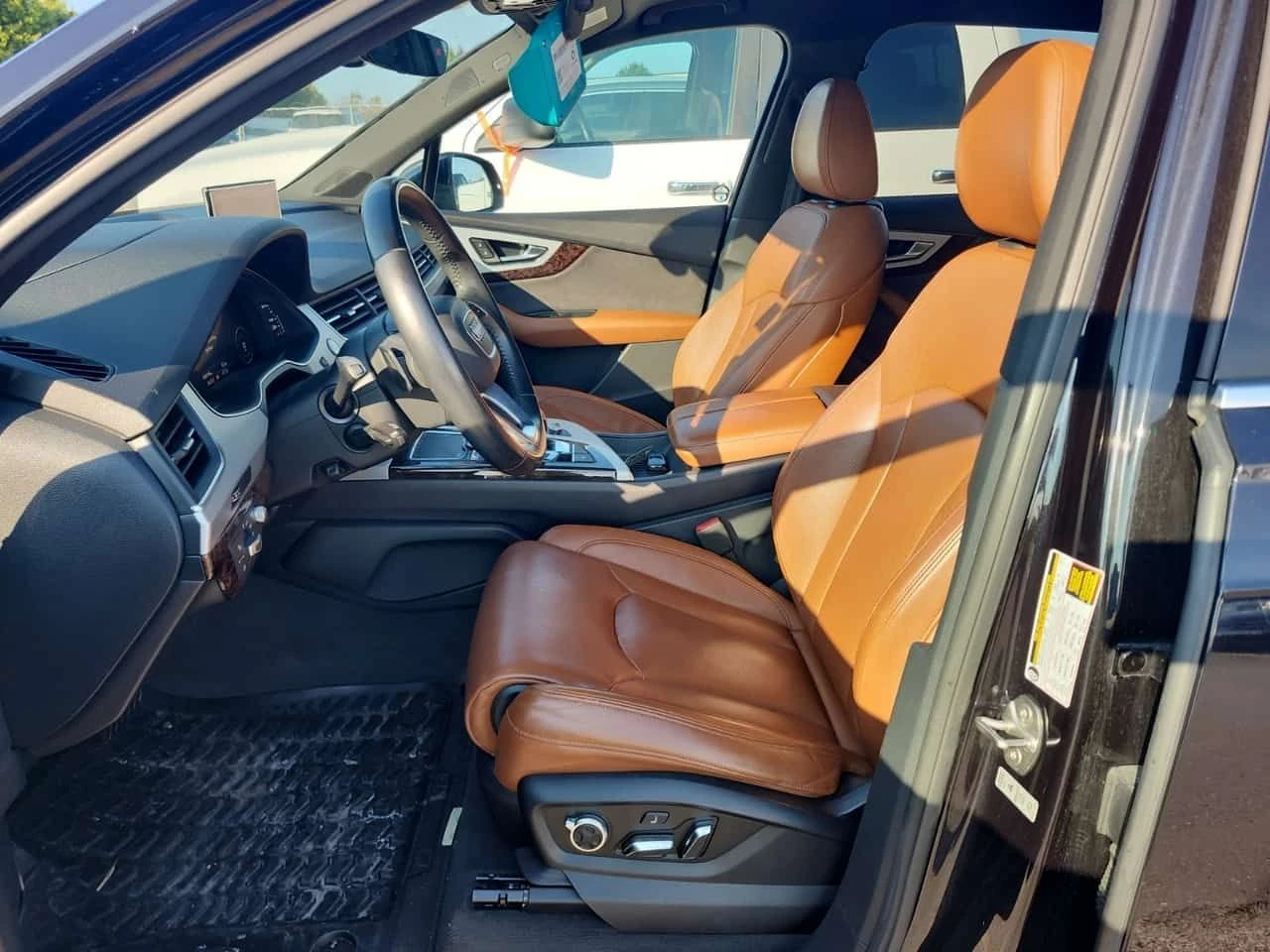 Audi Q7 * 3.0 Tfsi Quattro Tiptronic Technik * CARFAX * ЦЕ, снимка 5 - Автомобили и джипове - 55615995