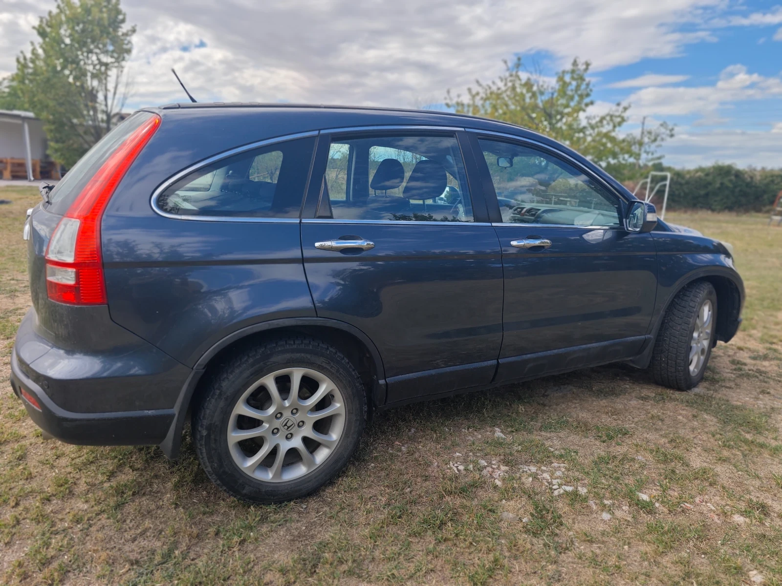 Honda Cr-v СПЕШНО, снимка 3 - Автомобили и джипове - 56180246
