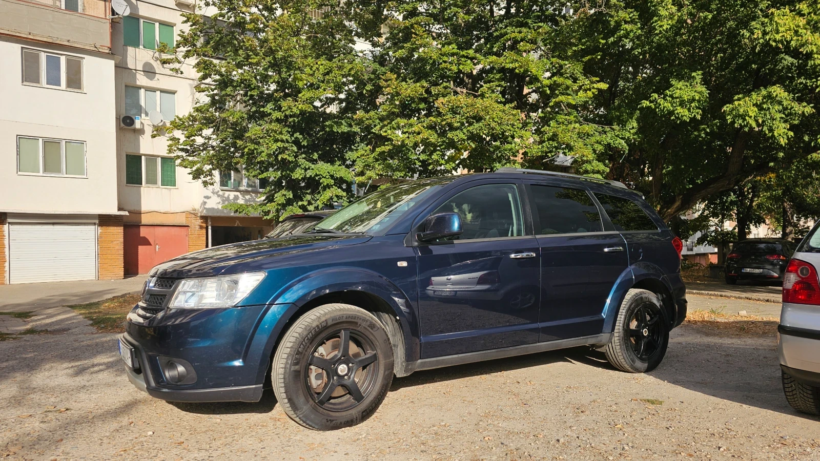 Fiat Freemont, снимка 2 - Автомобили и джипове - 56249608