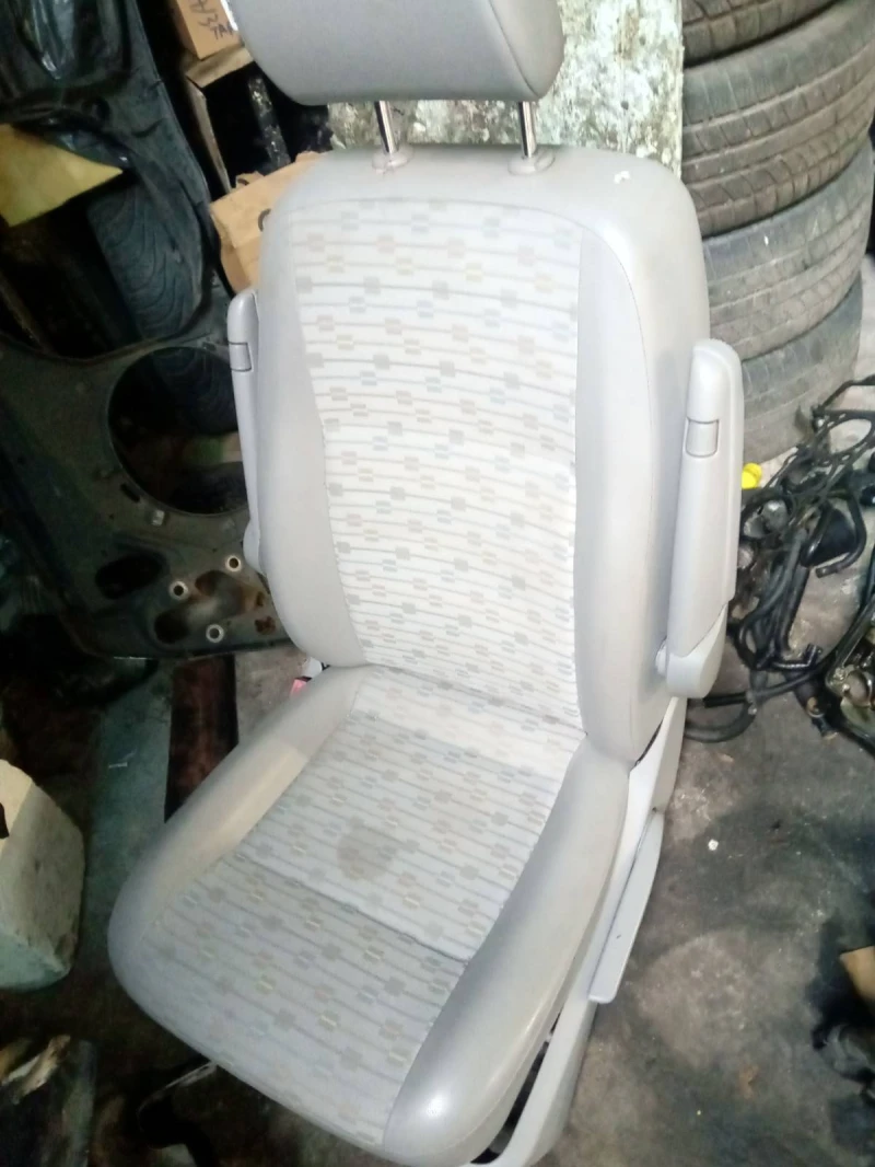 VW T5 2.5 TDI, снимка 8 - Бусове и автобуси - 52498702