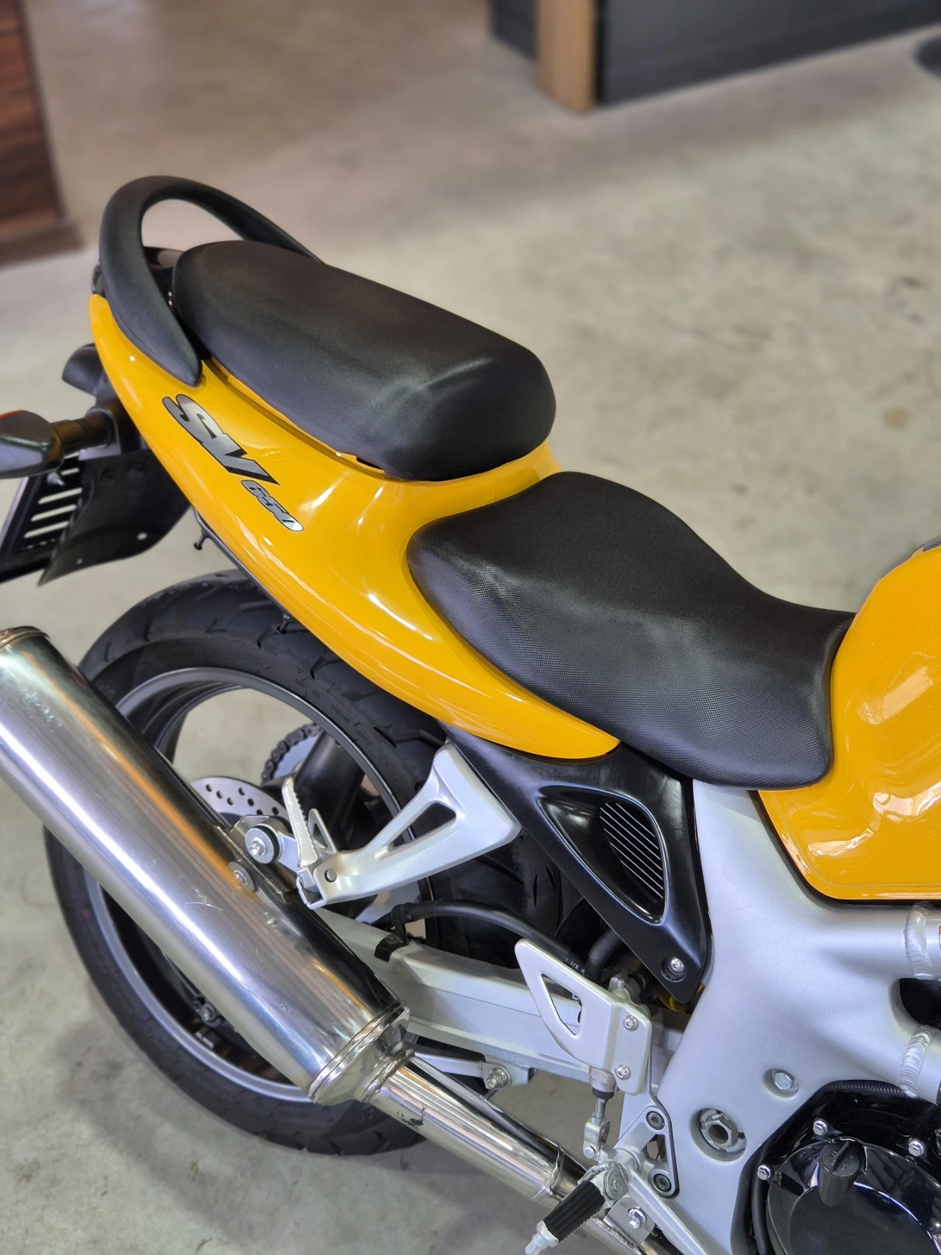 Suzuki SV 650 Нов внос от ШВЕЙЦАРИЯ! , снимка 12 - Мотоциклети и мототехника - 54917952