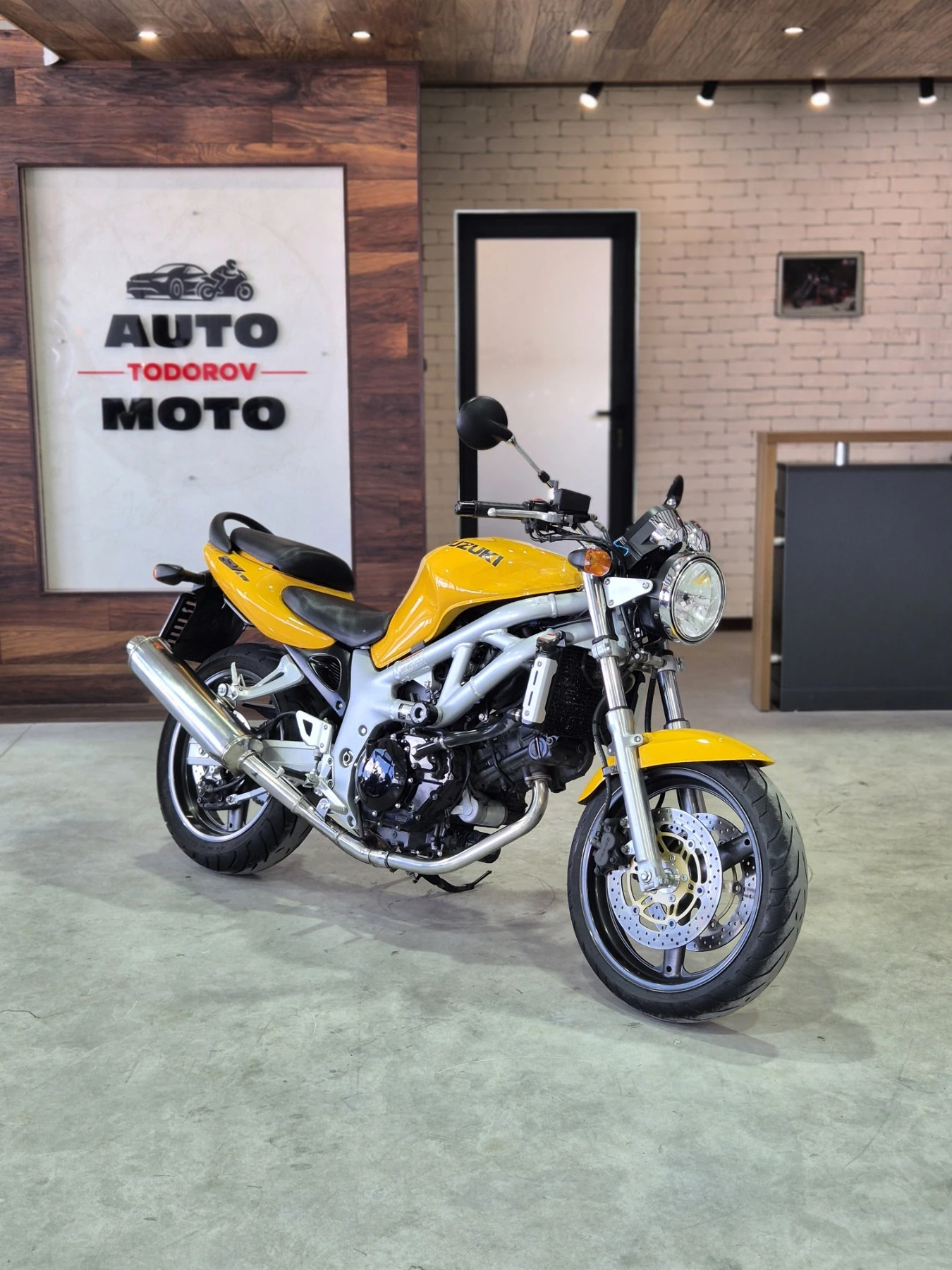 Suzuki SV 650 Нов внос от ШВЕЙЦАРИЯ! 