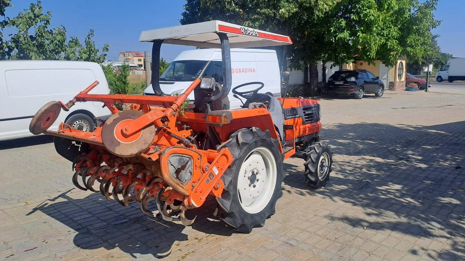 Трактор Kubota GL241 - изображение 4