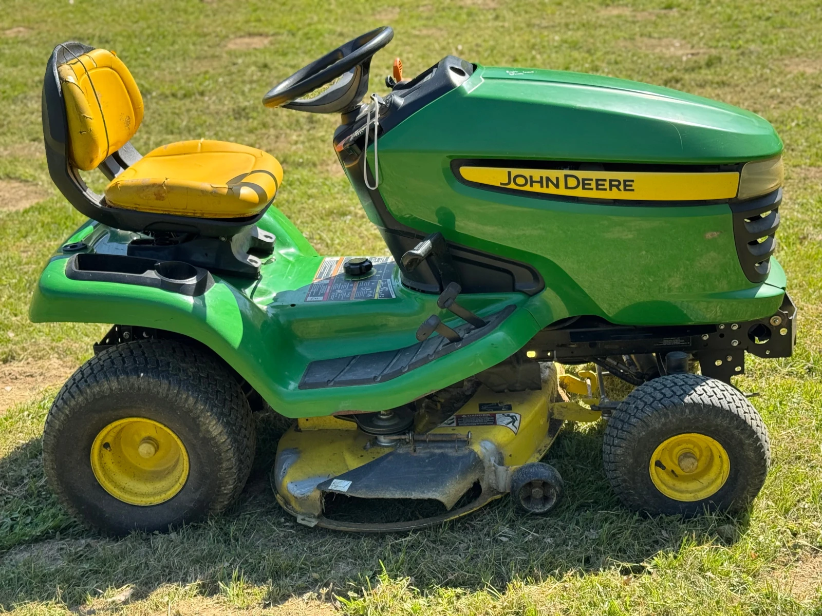 Сенокосачка John Deere X310 - изображение 3