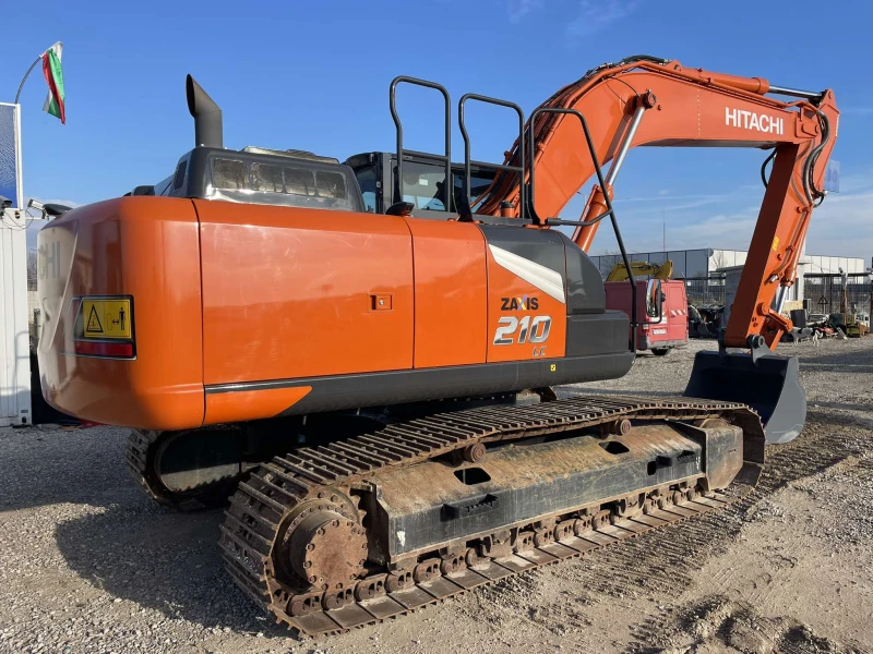 Багер Hitachi ZX 210 LC-7, снимка 8 - Индустриална техника - 48626679