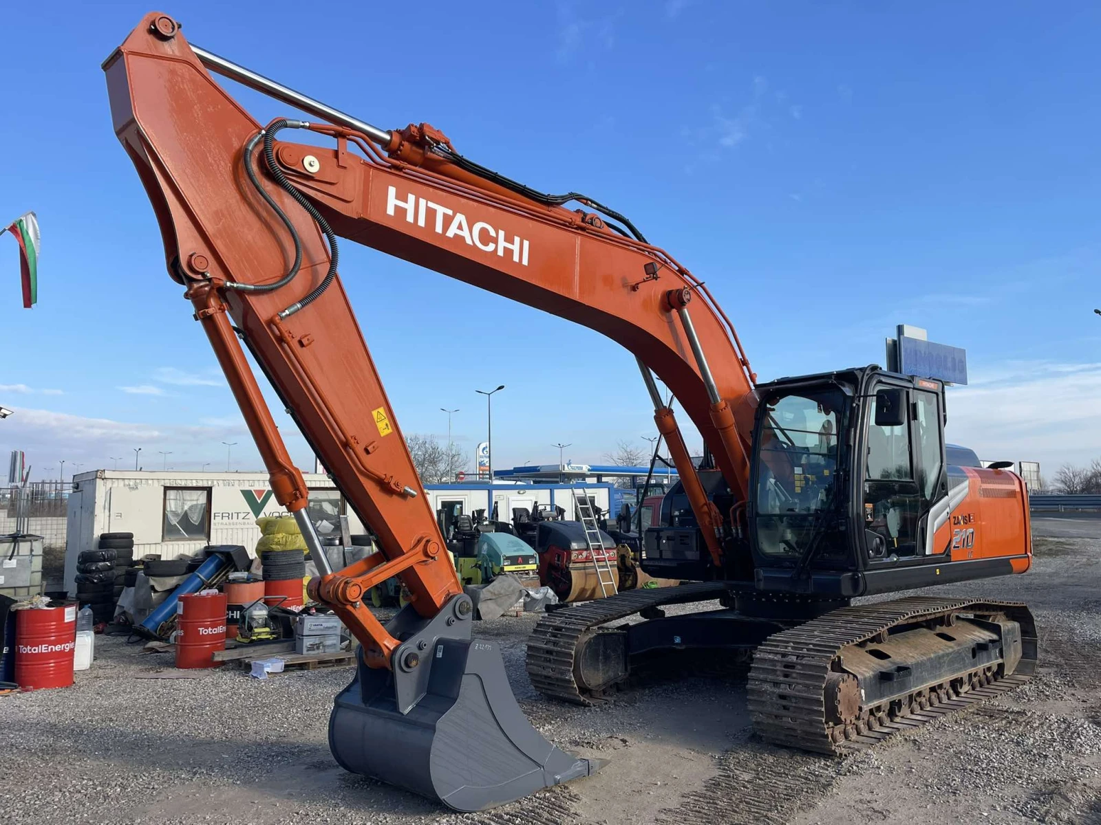  Hitachi ZX 210 LC-7 | Mobile.bg   2
