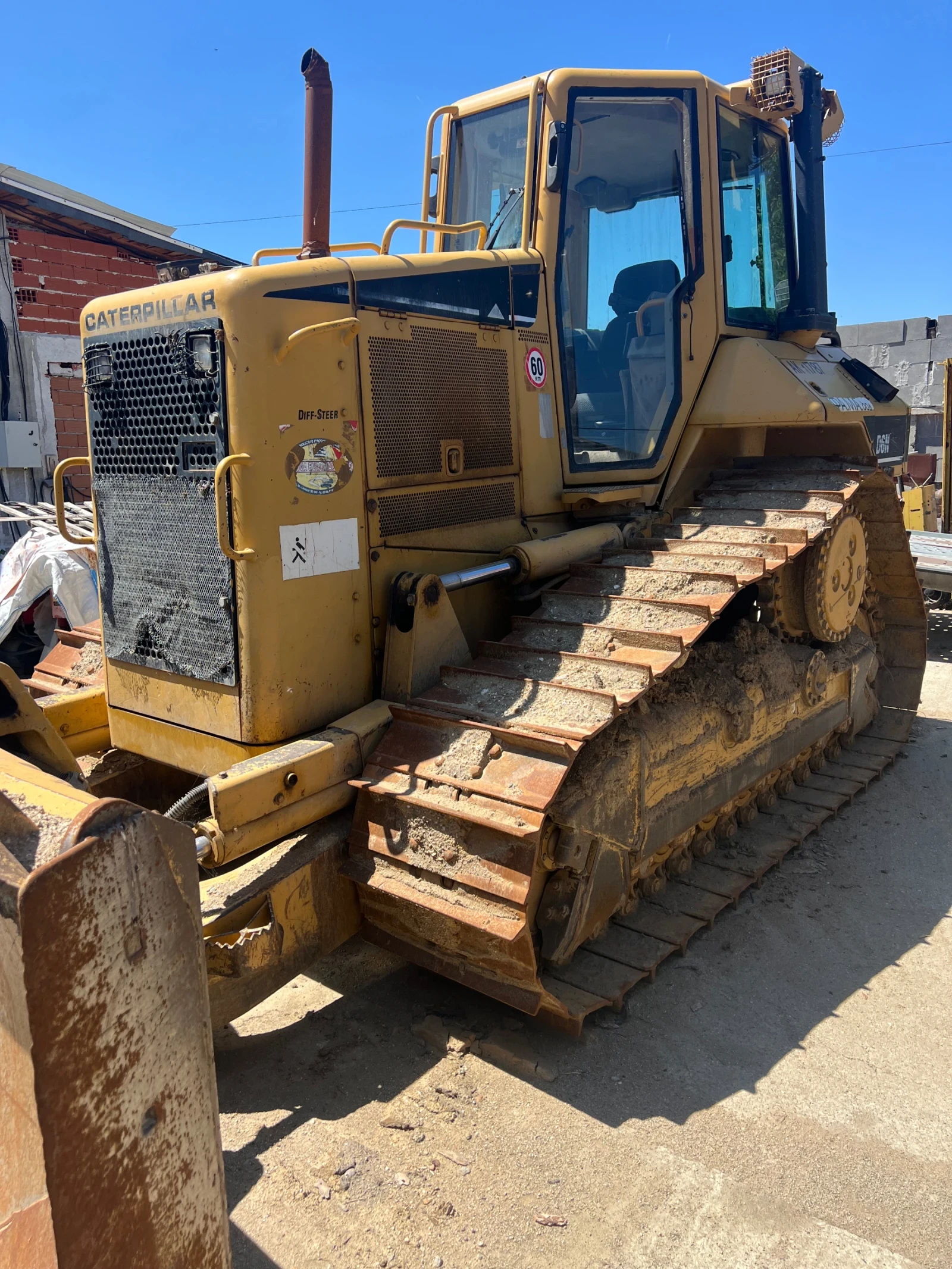 Булдозер Cat D6N XL - изображение 2
