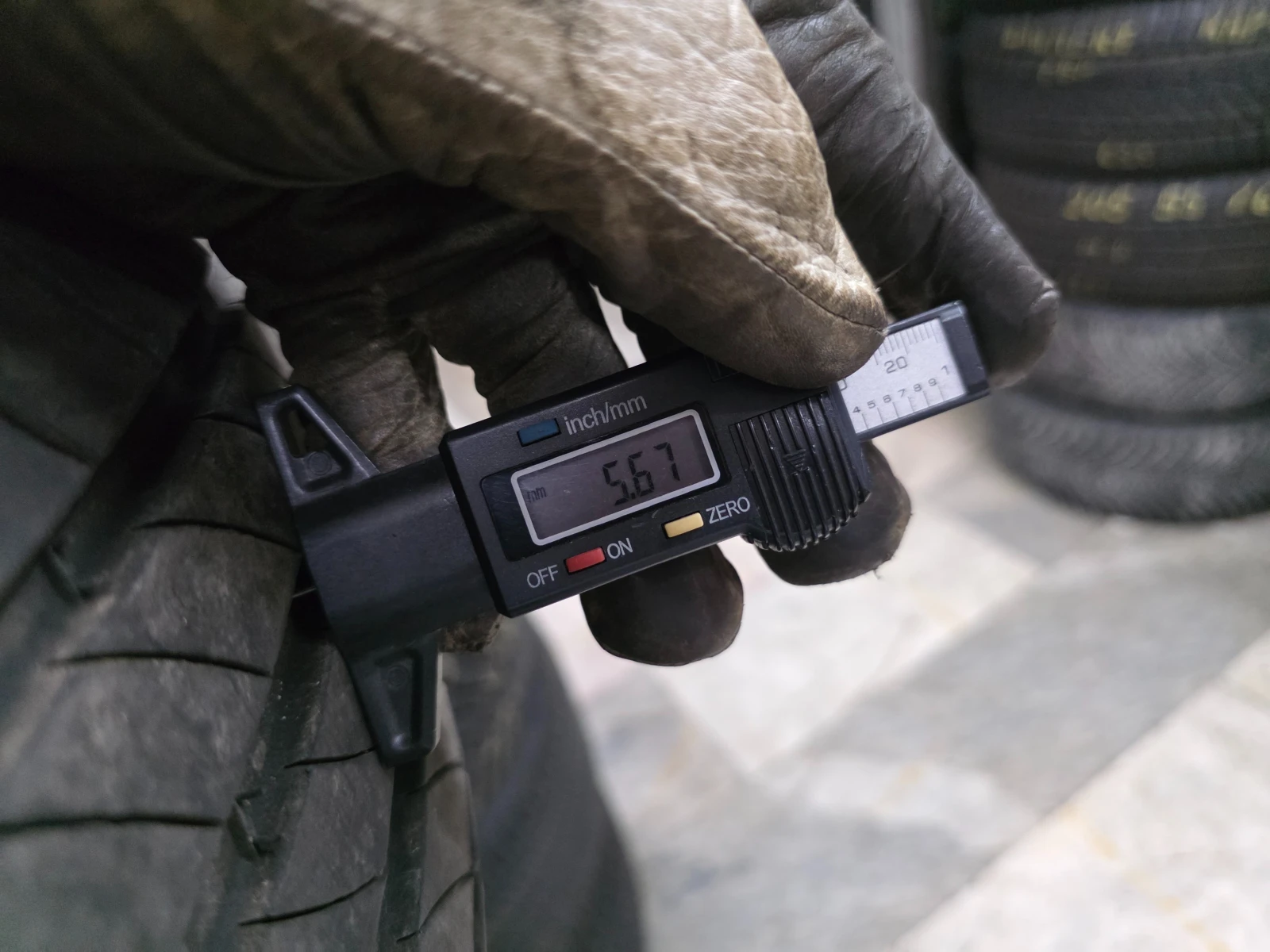 Гуми Летни 205/55R16, снимка 3 - Гуми и джанти - 55496826