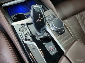 BMW 530 i M SPORT* DISTRONIC* ХЕДЪП* 360* ОБДУХВАНЕ* PANO*, снимка 11
