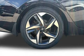 Hyundai Elantra Hybrid Luxury | Navigation | Efficiency | Sunroof, снимка 10