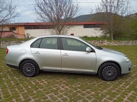 VW Jetta 1.9 TDI * КЛИМАТРОНИК *  - 2700 € / 5280.74 лв. - 68498202 7