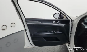 Kia K5 2.0 Trendy | Auto.bg — изображение 14