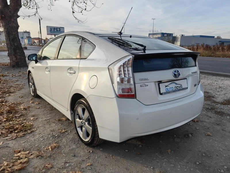 Toyota Prius 1.8 ХИБРИД 136 К.С. FACELIFT!!! , снимка 7 - Автомобили и джипове - 48030931