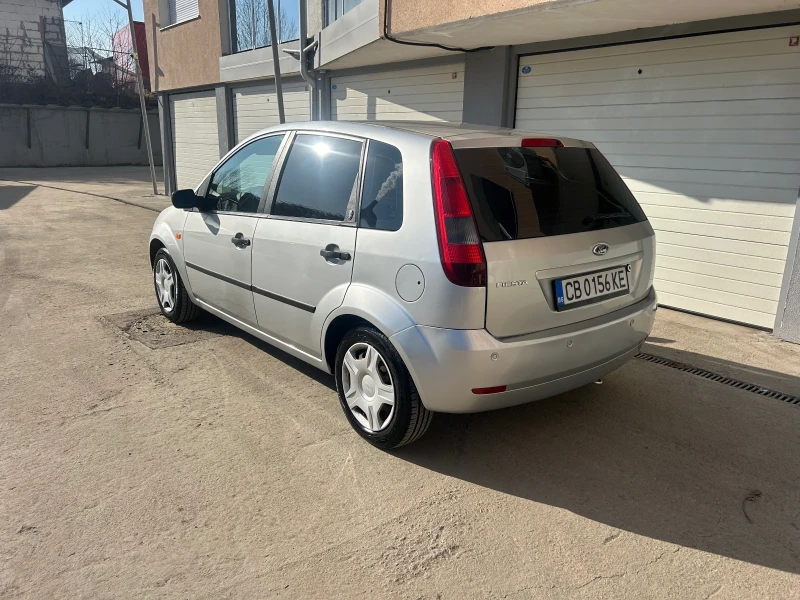 Ford Fiesta Реални км. GHIA 1.6, снимка 6 - Автомобили и джипове - 48856076