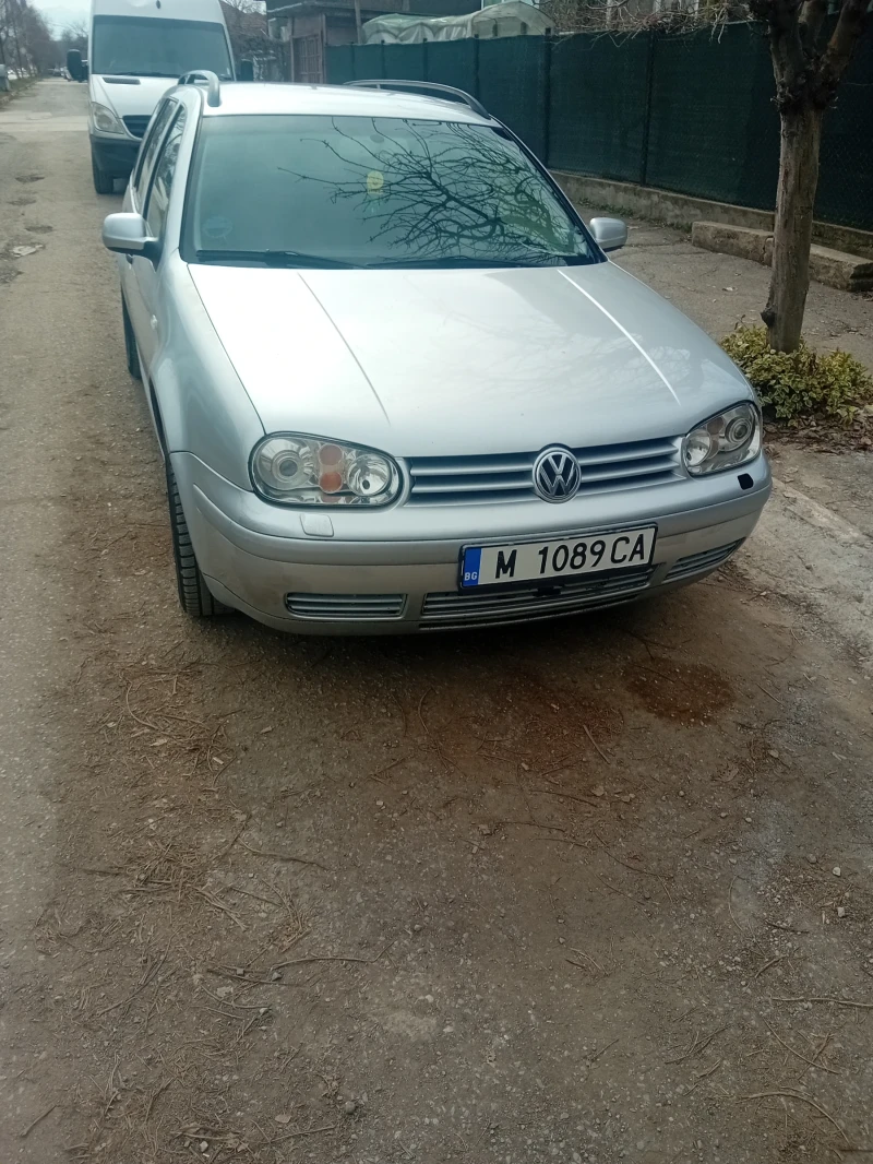 VW Golf, снимка 1 - Автомобили и джипове - 49455908