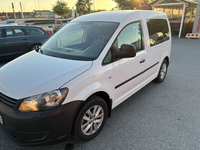 VW Caddy, снимка 2 - Автомобили и джипове - 51976738