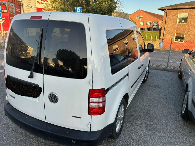 VW Caddy, снимка 5 - Автомобили и джипове - 51976738