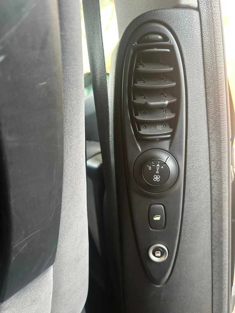 Peugeot 807 2.0HDI-АВТОМАТ FULL, снимка 17 - Автомобили и джипове - 51809083