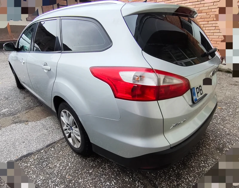 Ford Focus 1.6, снимка 7 - Автомобили и джипове - 52462052