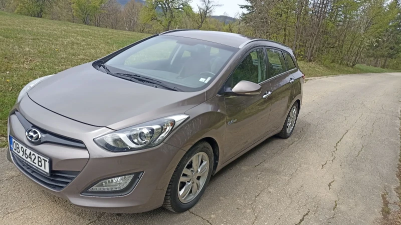 Hyundai I30 CW, снимка 2 - Автомобили и джипове - 52665720
