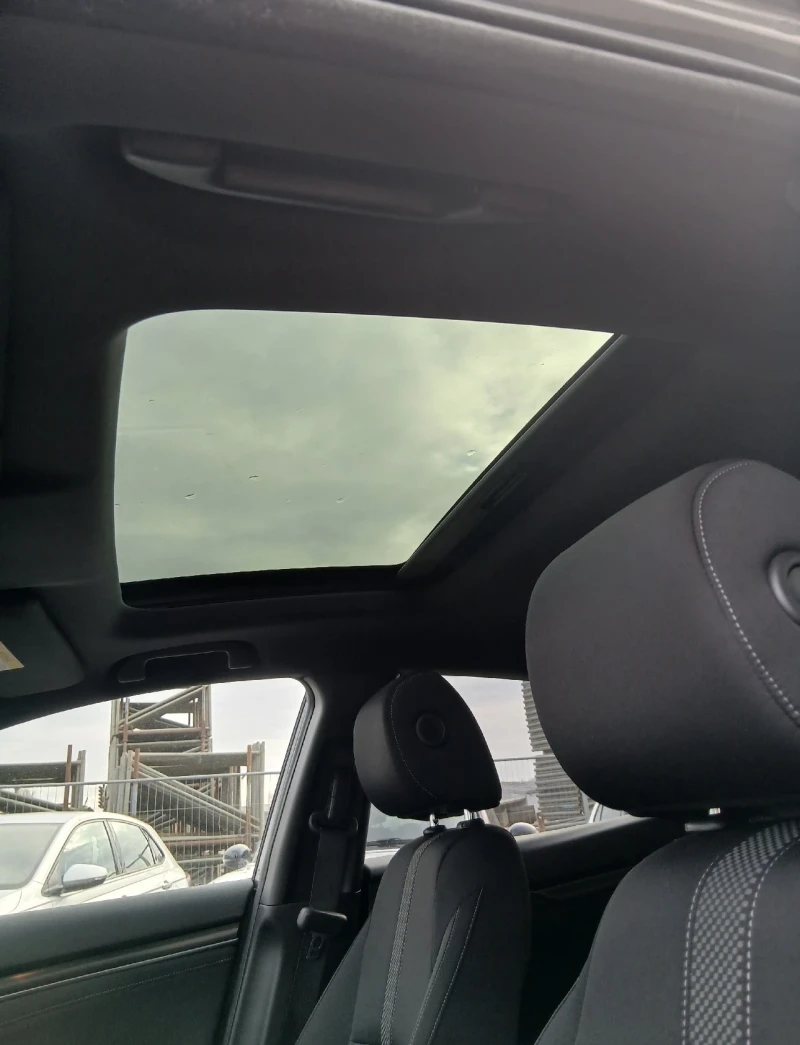 Honda Civic 1.0 VTEC Elegance CVT, снимка 4 - Автомобили и джипове - 53164317