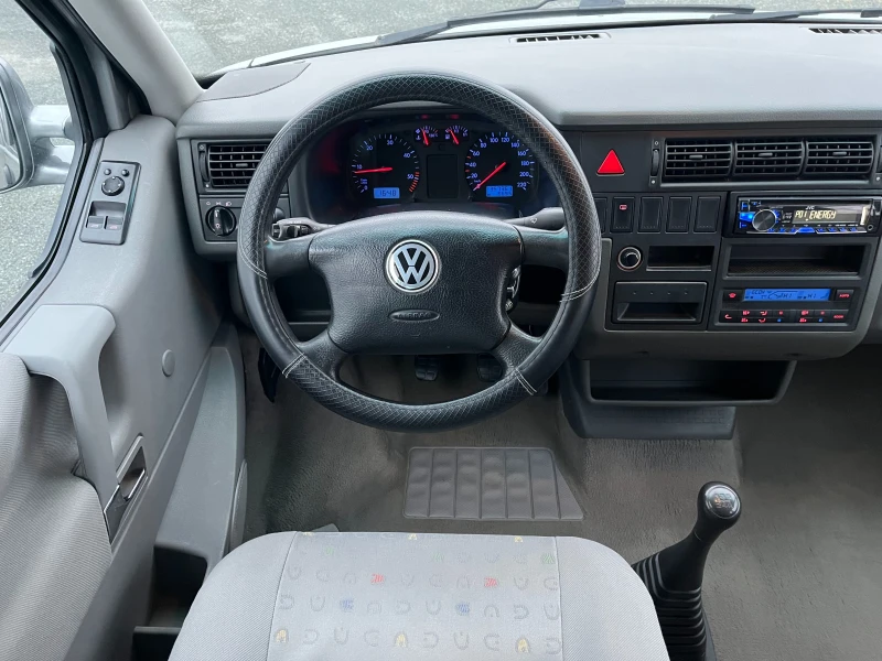 VW Multivan 2.5TDI-151k.c., снимка 10 - Автомобили и джипове - 53213074
