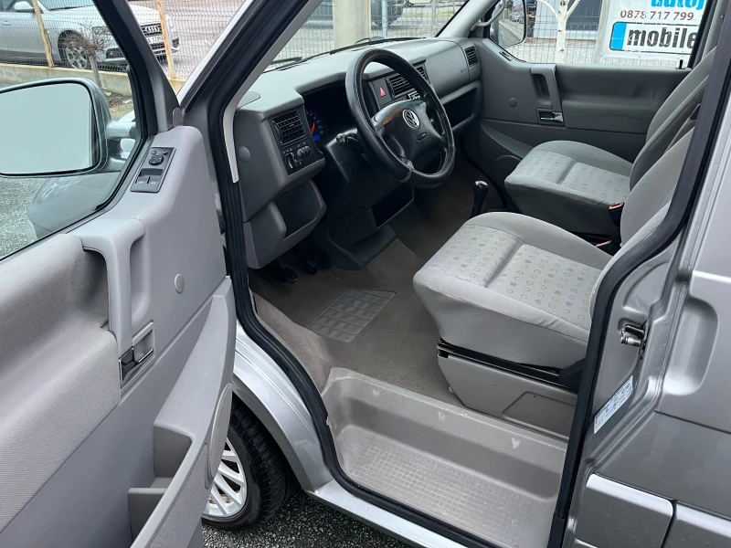 VW Multivan 2.5TDI-151k.c., снимка 13 - Автомобили и джипове - 53213074