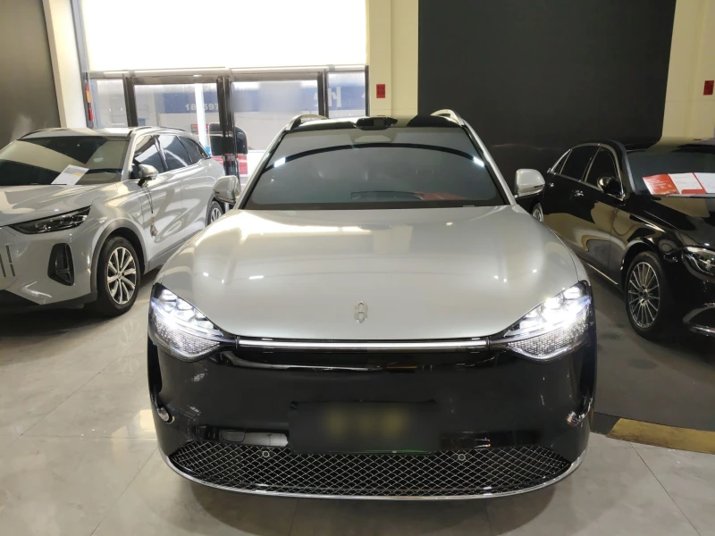 AITO 9 М9 All-Electric Max Version, снимка 2 - Автомобили и джипове - 53296595