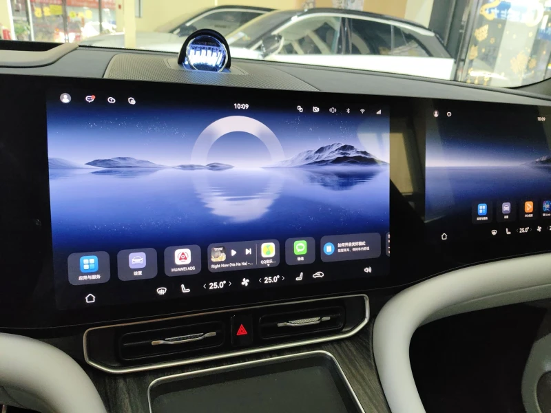 AITO 9 М9 All-Electric Max Version, снимка 13 - Автомобили и джипове - 53296595