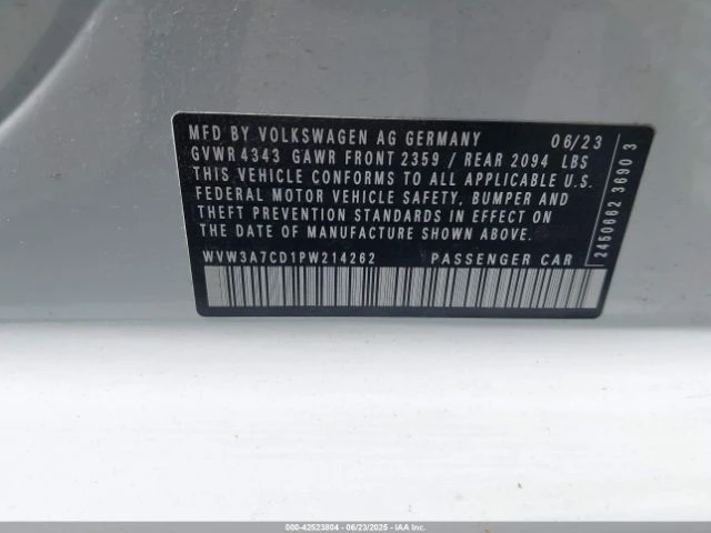VW Golf GTI 2.0T SE - изображение 10