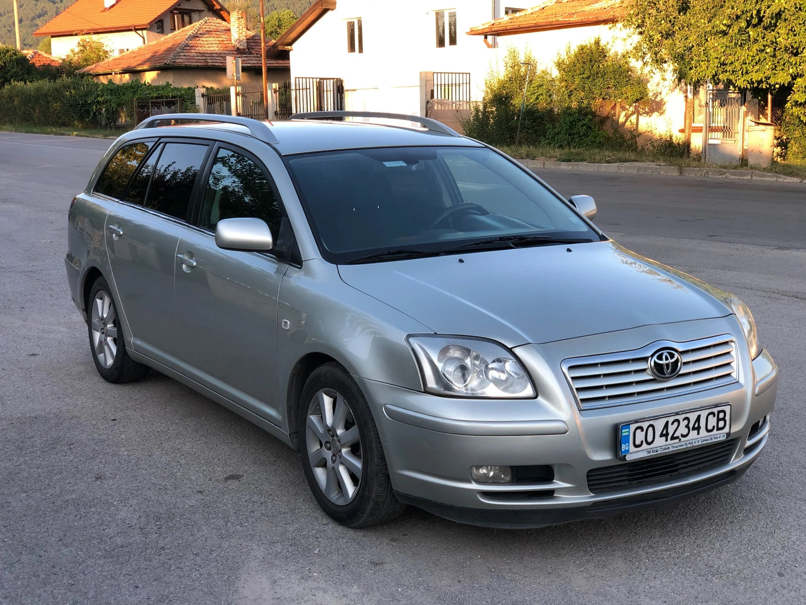 Toyota Avensis 1.8 i , снимка 1