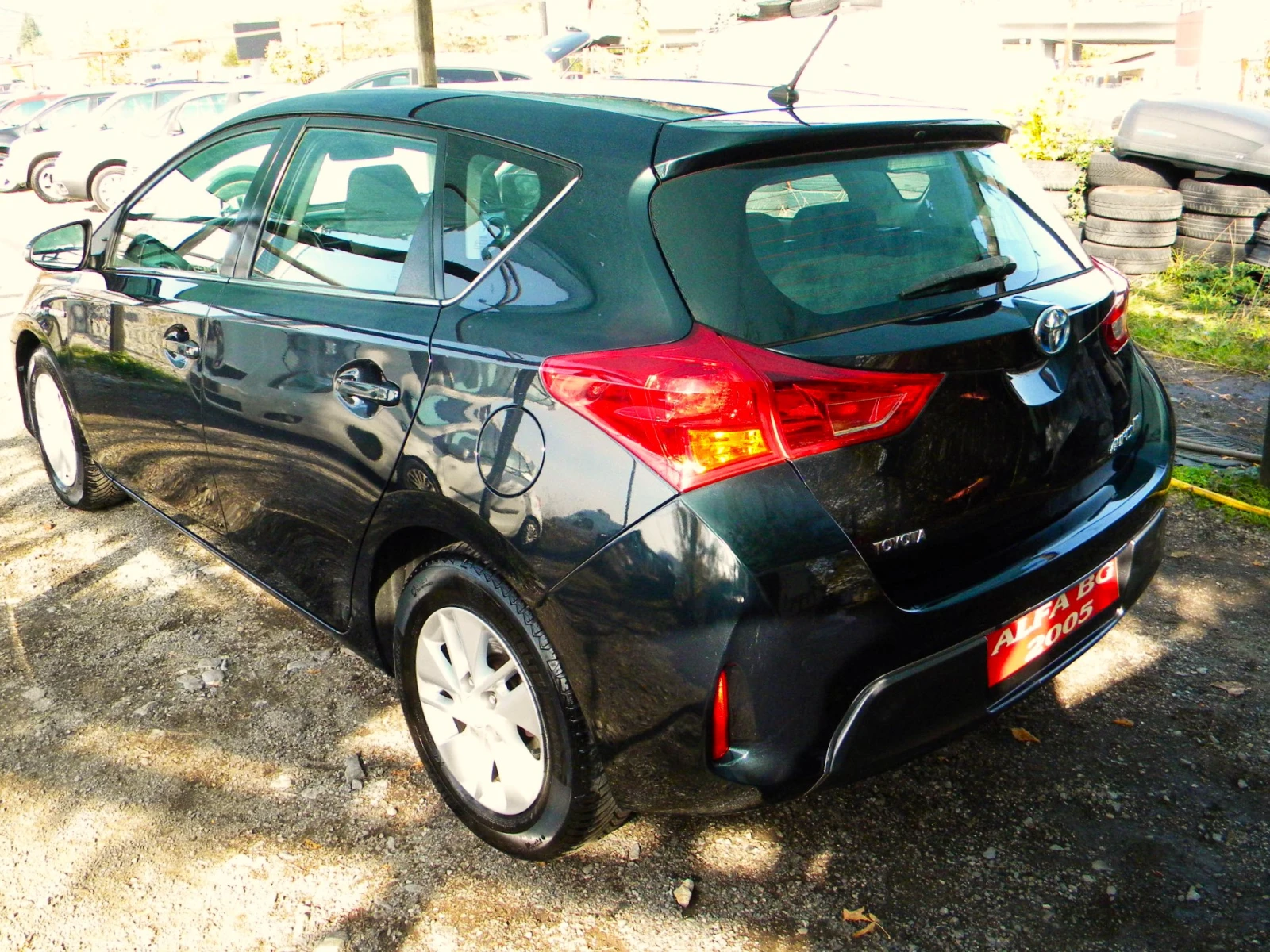 Toyota Auris HYBRID* 1.8-АВТОМАТИК-NAVI-КАТО НОВА* EURO5B - изображение 6