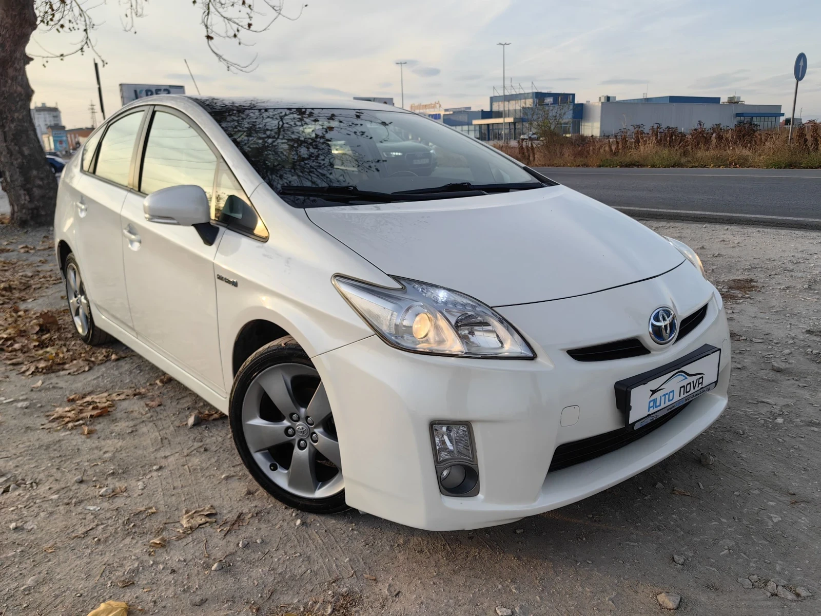 Toyota Prius 1.8 ХИБРИД 136 К.С. FACELIFT!!!  - [1] 