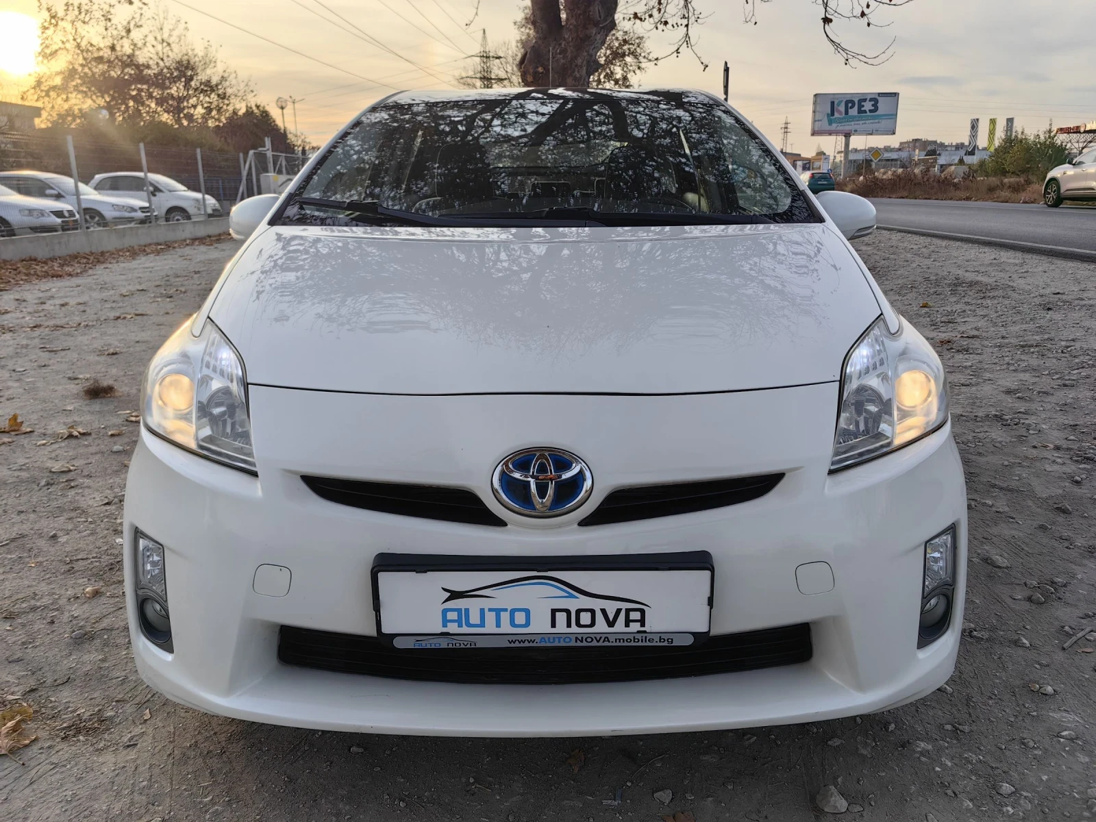 Toyota Prius 1.8 ХИБРИД 136 К.С. FACELIFT!!!  - изображение 2