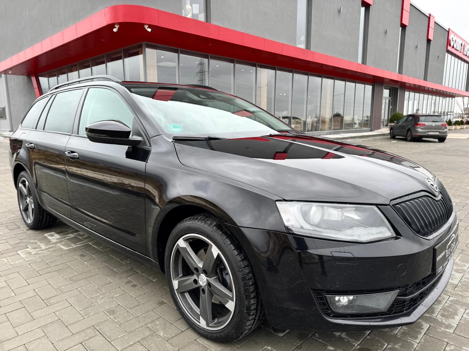 Skoda Octavia 2.0TDI 150кс DSG / NAVI / LED / XENON / PARKTRONIC - [1] 